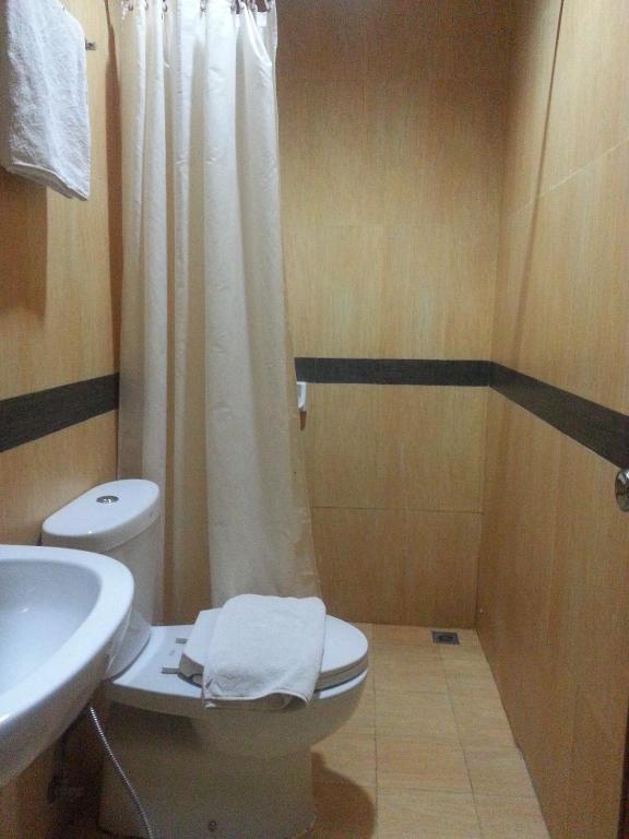 Hotel Matos Jayapura Ruang foto