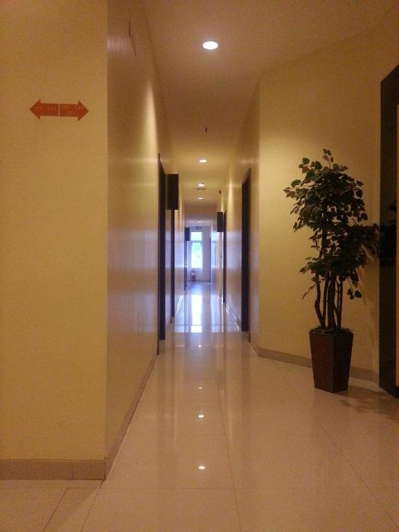 Hotel Matos Jayapura Bagian luar foto